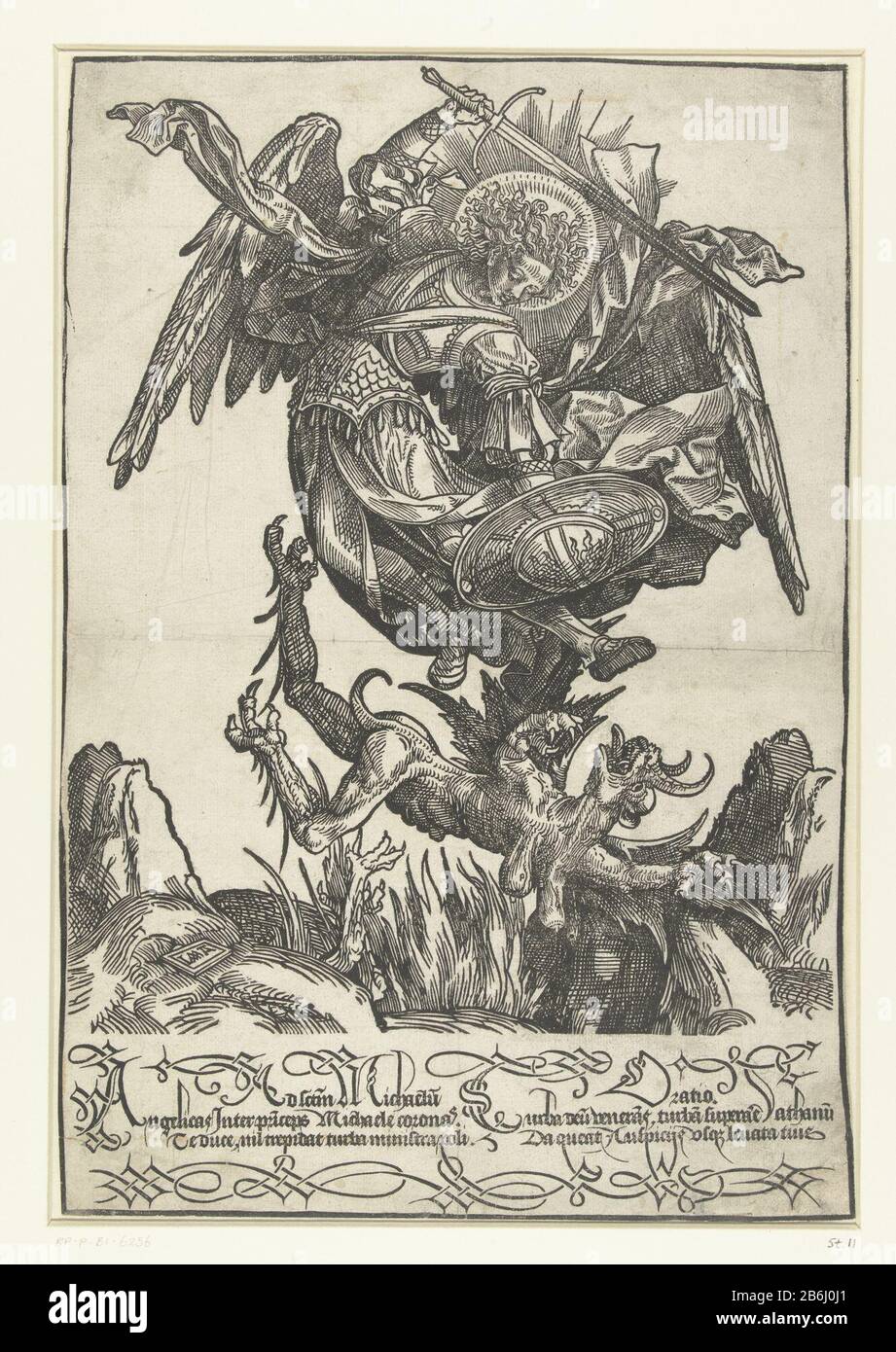 AA Michael con pesante: D, pende sopra il campione dei diavoli. Tra la stampa sei righe di testo in Latijn. Produttore : stampatore Jacob Cornelisz. Di Oostsanen (elencato sull'oggetto) Luogo fabbricazione: Paesi Bassi Data: 1510 caratteristiche Fisiche: Legno materiale: Carta Tecnica: Legno dimensioni: Foglio: H 382 mm × W 254 mm Oggetto: L'Arcangelo Michele che combatte il drago (diavolo, Satana) Foto Stock