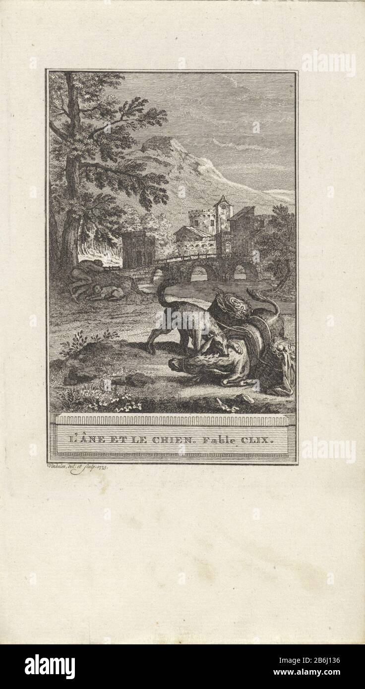 Un cane morde un asino nel collo. Sullo sfondo, un fiume e un villaggio. Illustrazione di Fabel CLIX, l'âne et le Chien. Produttore : stampatore: Reinier Vinkeles (i) (edificio elencato) Luogo di fabbricazione: Amsterdam Data: 1773 caratteristiche Fisiche: Acquaforte materiale: Carta Tecnica: Acquaforte dimensioni: Foglio: H 215 mm × W 124 mmToelichtingPrent dove: Apparentemente utilizzato come illustrazione in una o più edizioni di la Fontaine, Jean de. Favole choisies. Amsterdam: J. van Gulik, 1802. Oggetto: Dogass, asino fiume Foto Stock