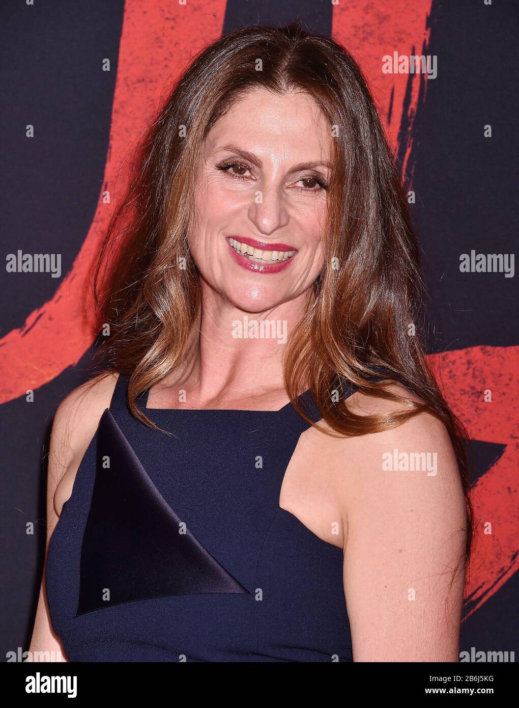 Hollywood, CA - 09 MARZO: Il Direttore Niki Caro partecipa alla prima del 'Mulan' di Disney al Teatro El Capitan il 09 marzo 2020 a Hollywood, California. Foto Stock