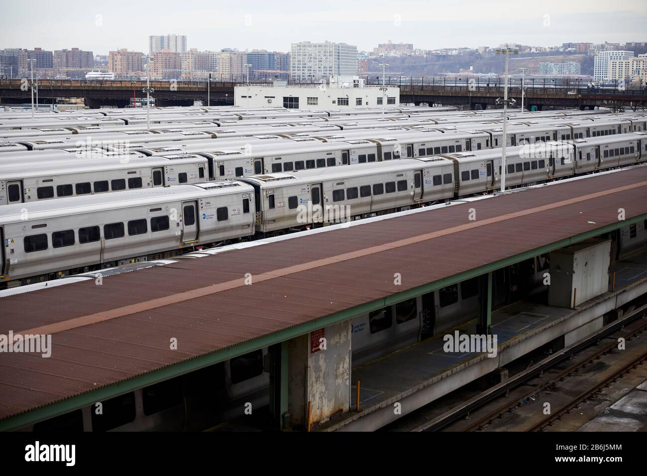 New York City Manhattan Hudson Yards West Side Yard stazione ferroviaria Metropolitan Transportation Authority per pendolari treni gestiti sussidiaria Foto Stock