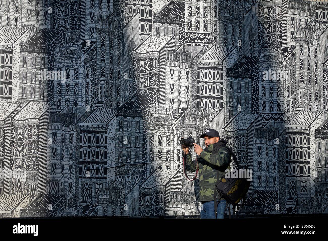 New York City Manhattan World Trade Center percorso stazione ferroviaria graffiti progetto murale che copre il cantiere Foto Stock