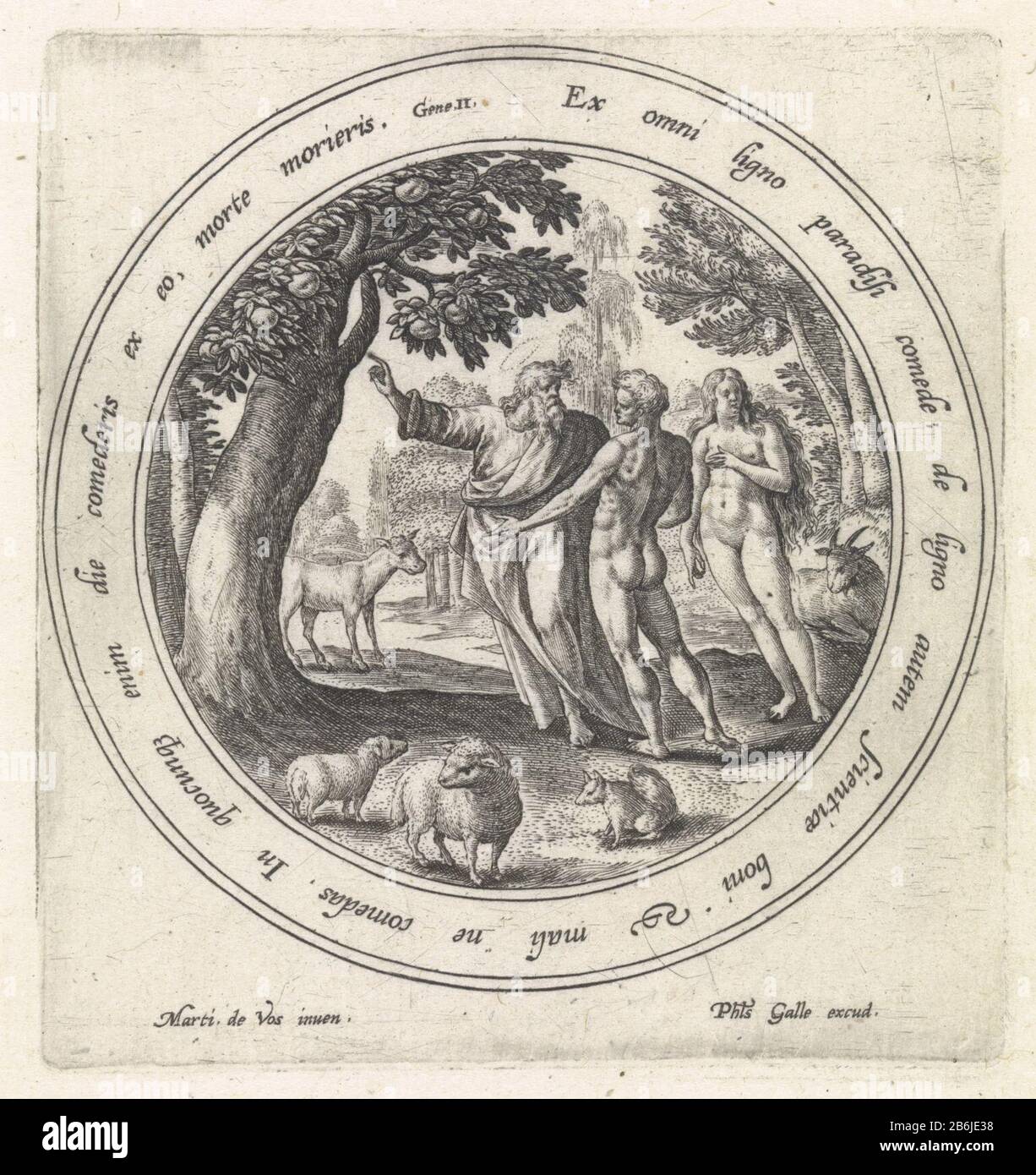 La Tentazione di Adamo ed Eva in Paradiso Adamo ed Eva Storia (titolo della serie) Dio Dove: Ammonisce Adamo a non mangiare del frutto dell'albero della conoscenza del bene e del male. Il bordo lettering della cornice una citazione della Bibbia da Gen. In Latijn. Produttore : printmaker: Crispjn of Passe (i) to design: Marten de Vos (listed building) editore: Philip Galle (listed property) Luogo produzione: Anversa Data: 1580 - 1588 caratteristiche Fisiche: Materiale per auto: Tecnica della carta : engra (printing process) dimensioni: Bordo della lastra: H 100 mm × W 93 mm Oggetto: il gi del comandamento della prova: Dio avverte Adamo ed Eva non Foto Stock