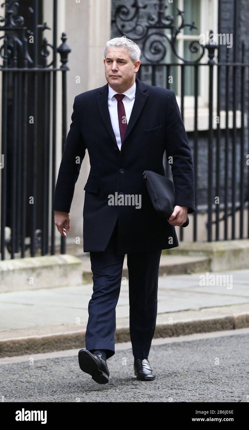 Segretario principale del Tesoro Stephen Barclay a Downing Street dopo una riunione del gabinetto davanti al bilancio. Foto Stock