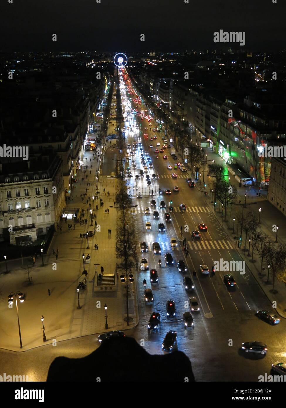 Champs Elysee dall'Arco di Trionfo, Parigi Foto Stock Champs Elysee dall'Arco di Trionfo, Parigi Foto Stock