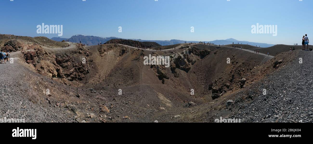 Vista panoramica sul vulcano, Santorini Foto Stock Vista panoramica sul vulcano, Santorini Foto Stock