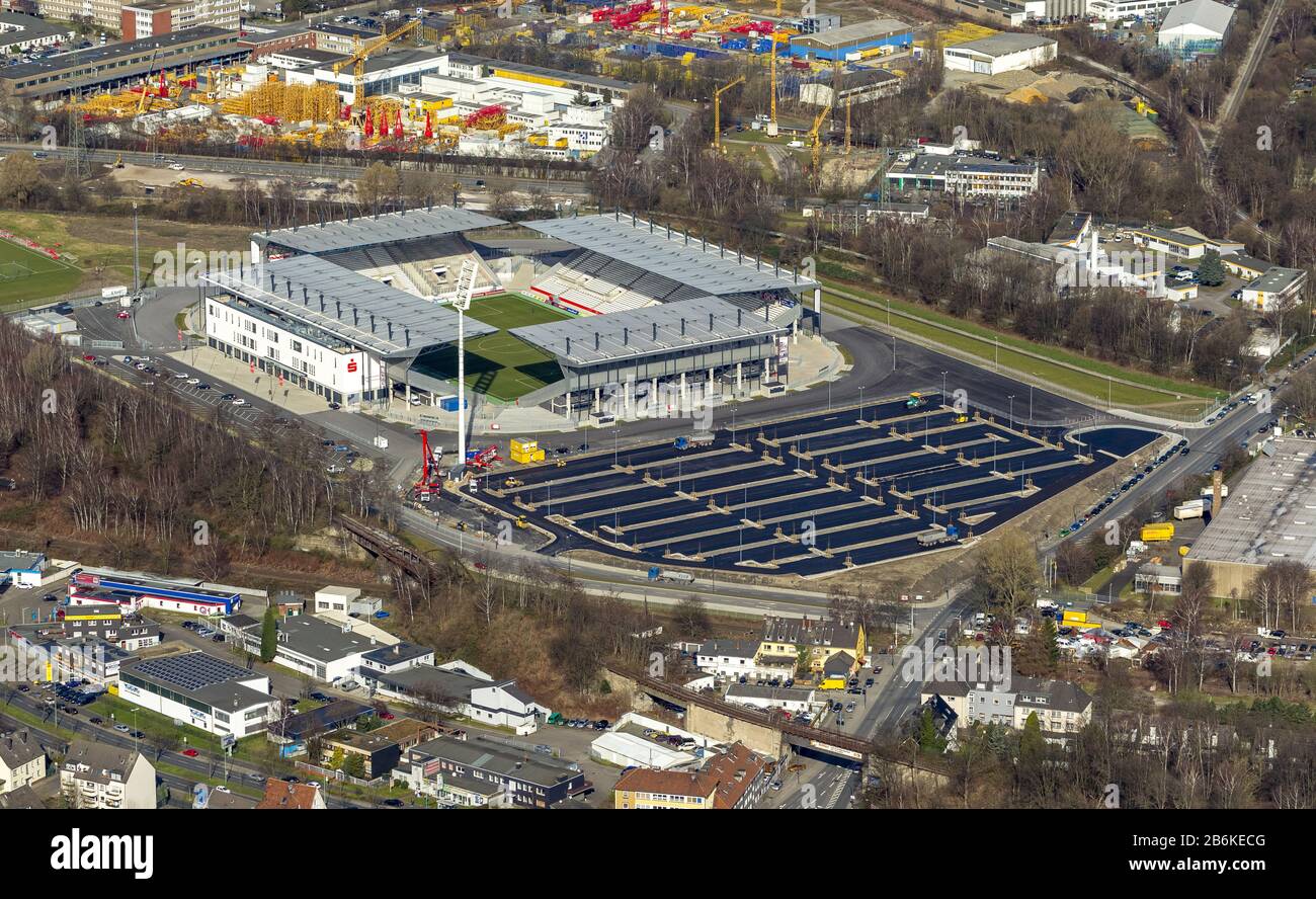 , nuovo edificio dello stadio RWE a Hafenstrasse ad Essen, campo di calcio di Rot-Weiss-Essen, 24.02.2014, vista aerea, Germania, Renania settentrionale-Vestfalia, Area della Ruhr, Essen Foto Stock