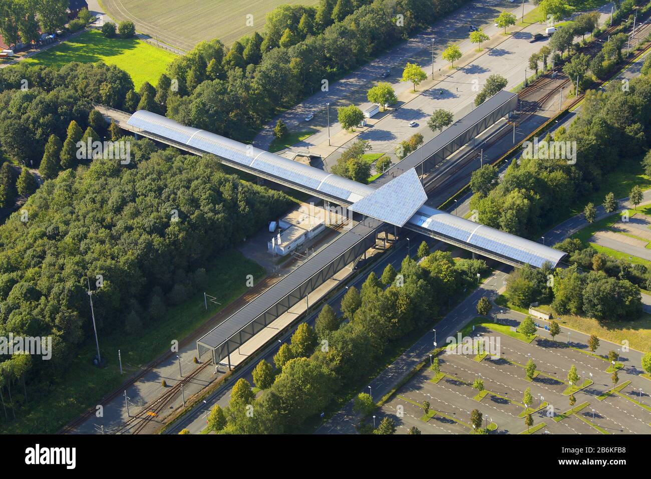 Stazione dei tram Veltings Arena a Gelsenkirchen, vista aerea, 03.09.2011, Germania, Renania Settentrionale-Vestfalia, zona Ruhr, Gelsenkirchen Foto Stock