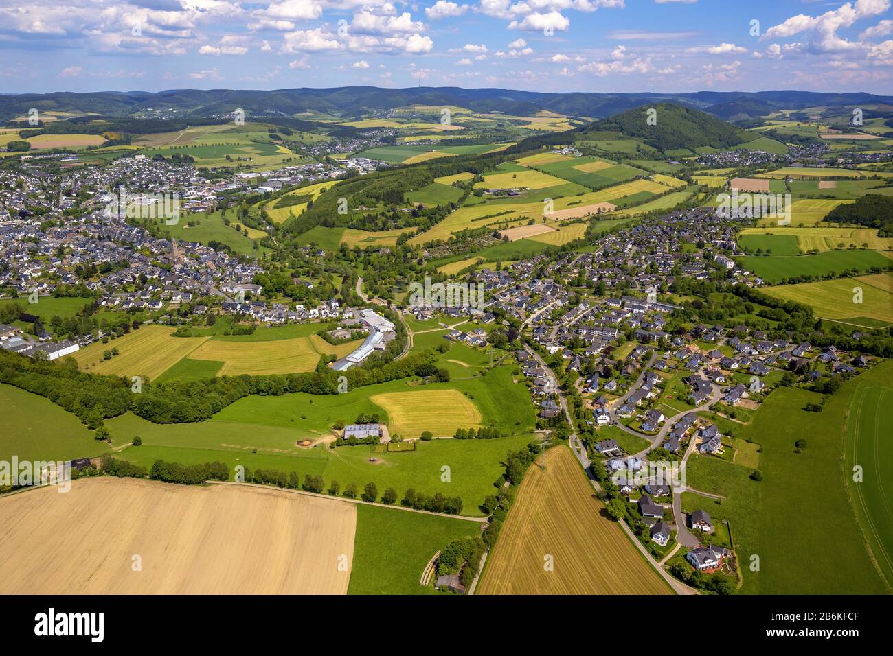 Distretto Grafschaft di Schmallenberg, veduta aerea, 20.05.2014, Germania, Renania Settentrionale-Vestfalia, Sauerland, Schmallenberg Foto Stock