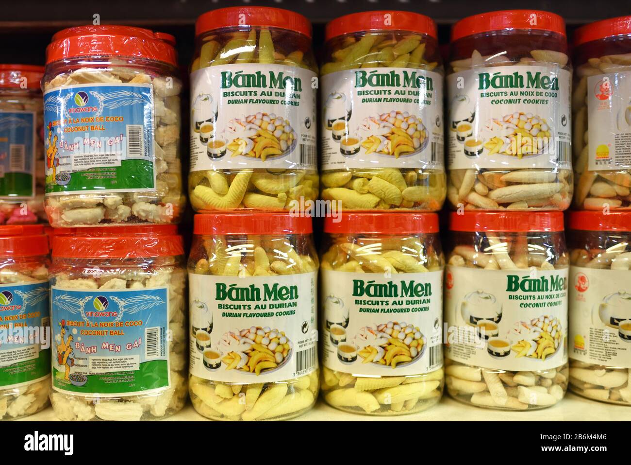 Biscotti o Biscotti Durian Flavoured in supermarket Cinese o Asiatico Foto Stock