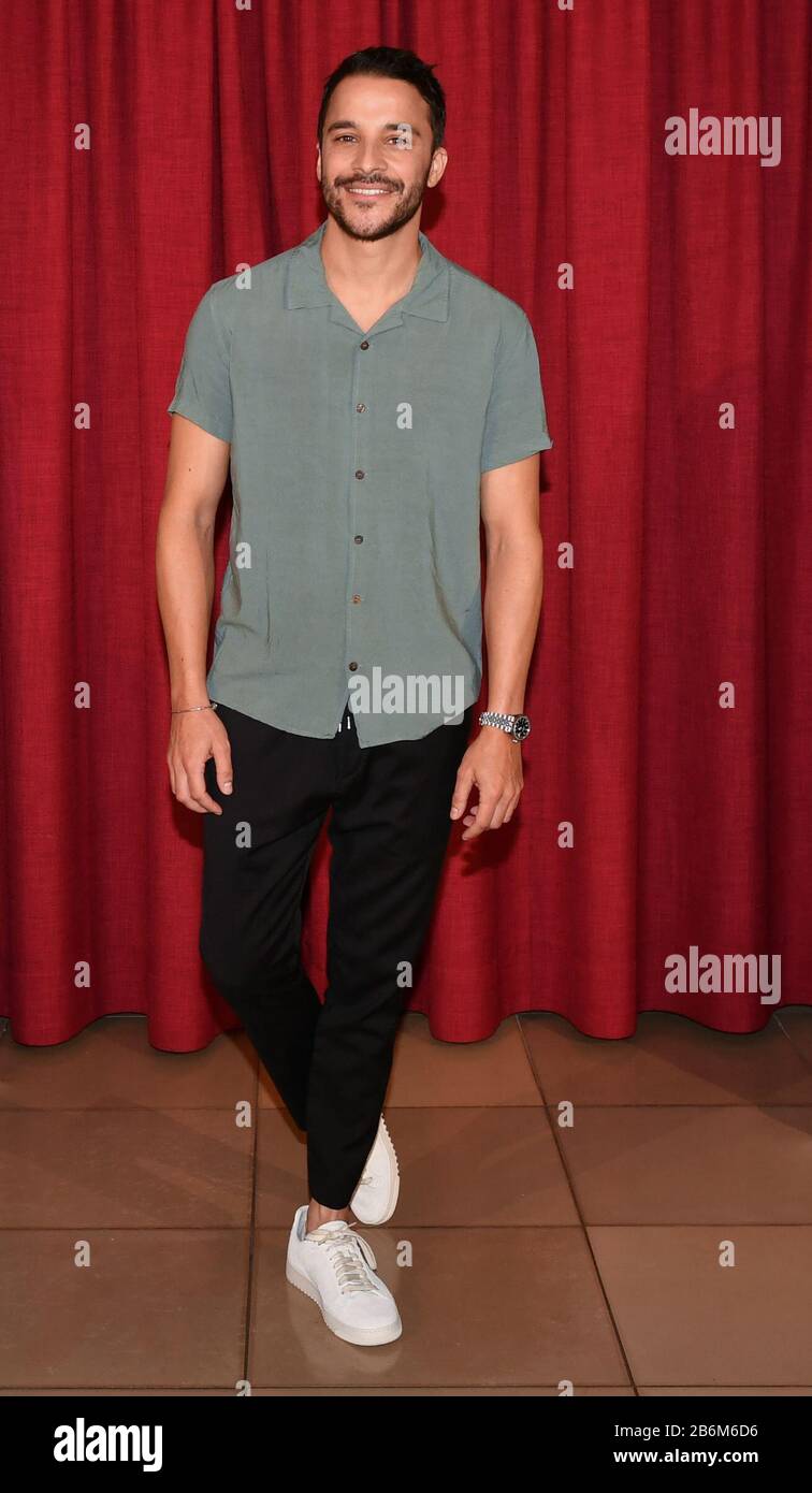 Berlino, Germania. 11th Mar, 2020. Premio per il cinema l'ambasciatore Kostja Ullmann ha annunciato le candidature per il Premio per il cinema tedesco. La German Film Academy ha annunciato in un live streaming che viene nominato per una Lola. Credito: Jens Kalaene/Dpa-Zentralbild/Dpa/Alamy Live News Foto Stock