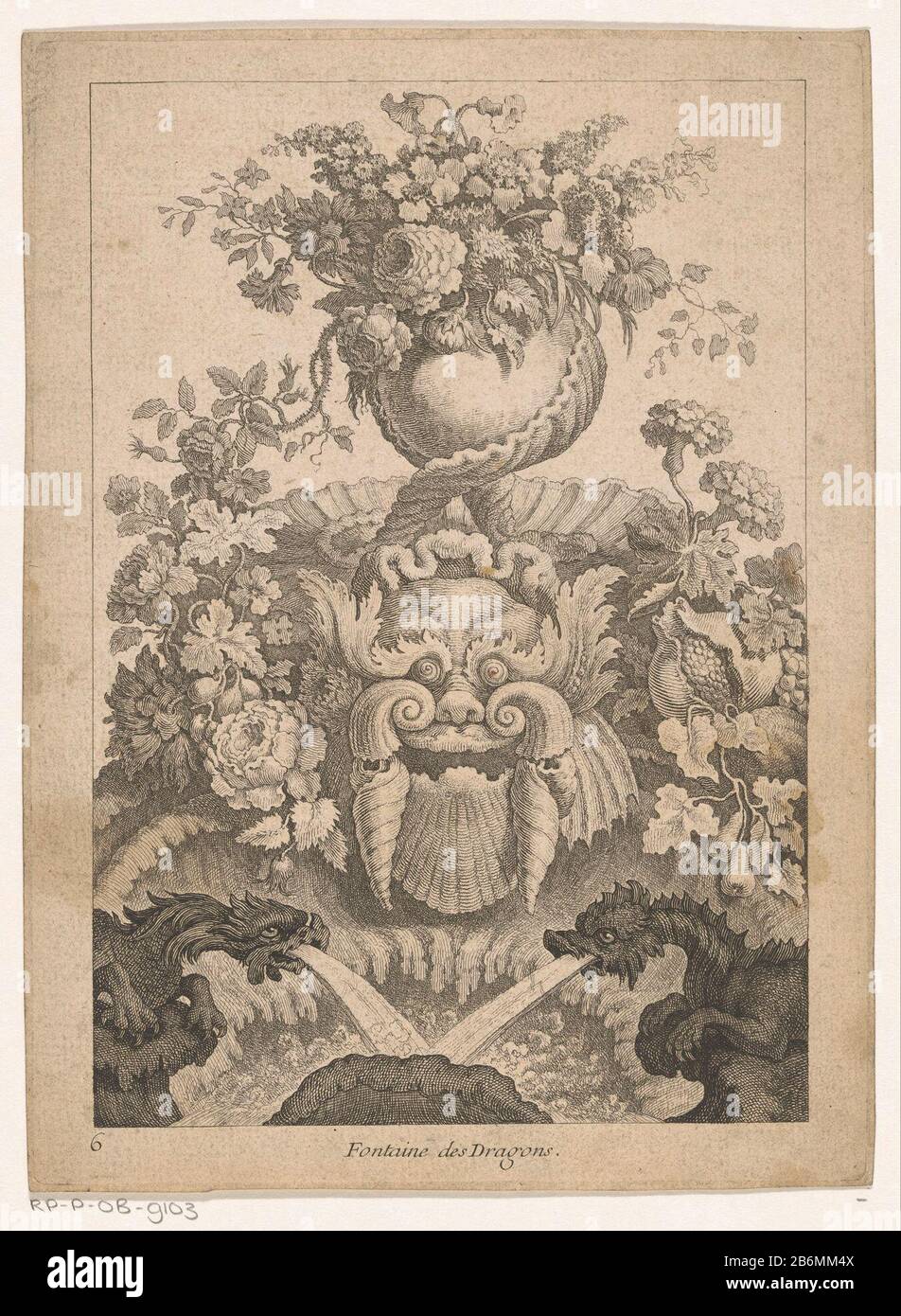 Fontein ha incontrato draken Fontaine des Dragons (titel op Object) Fonteinen (seriettel) Fantaisies Nouvelle (seriettel) una fontana con fantasiekop esistenti e motivi a foglia e guscio sopra un vaso di fiori. In primo piano due draken. Produttore : stampatore: Pierre Quentin Chedeluitgever: Vedova François Chéreau (i) Luogo di fabbricazione: Parigi Data: 1738 caratteristiche Fisiche: Materiale di incisione: Tecnica della carta: Incisione dimensioni: Bordo della piastra: H 228 mm × W 168 mm Oggetto: Testa ornamentale a fondafogliazione  ornamentscalop , guscio  fiori ornamentali in un vasedragon Foto Stock