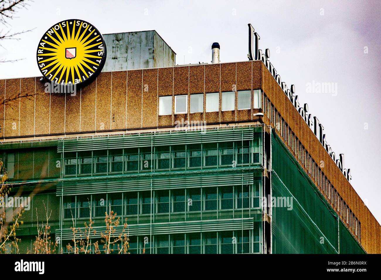 Utrecht, Universiteit, 11-03-2020, esterni e logo dell'Università di Utrecht. Foto Stock