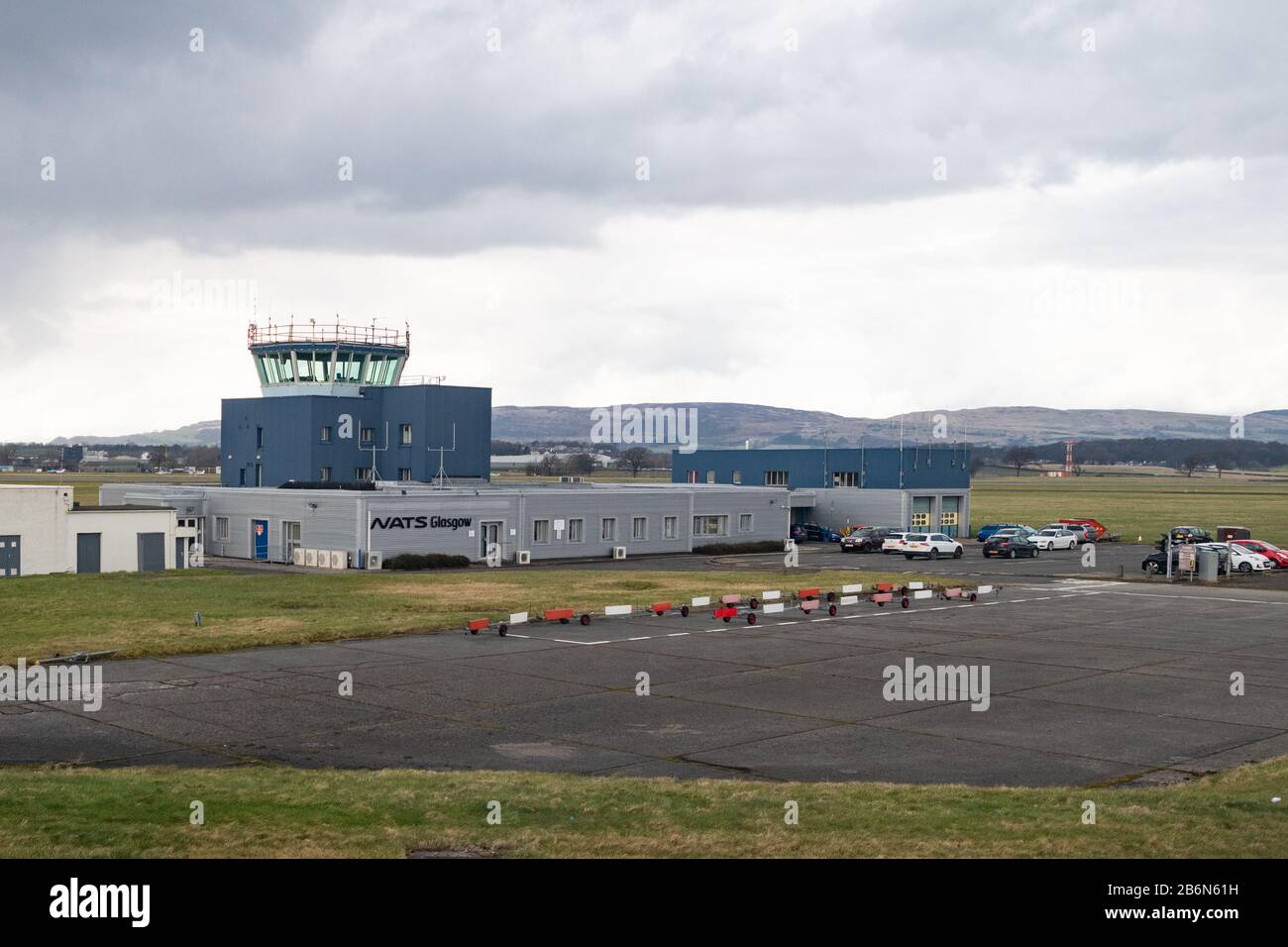 Torre di controllo del traffico aereo di NATs all'Aeroporto di Glasgow, Scozia, Regno Unito Foto Stock