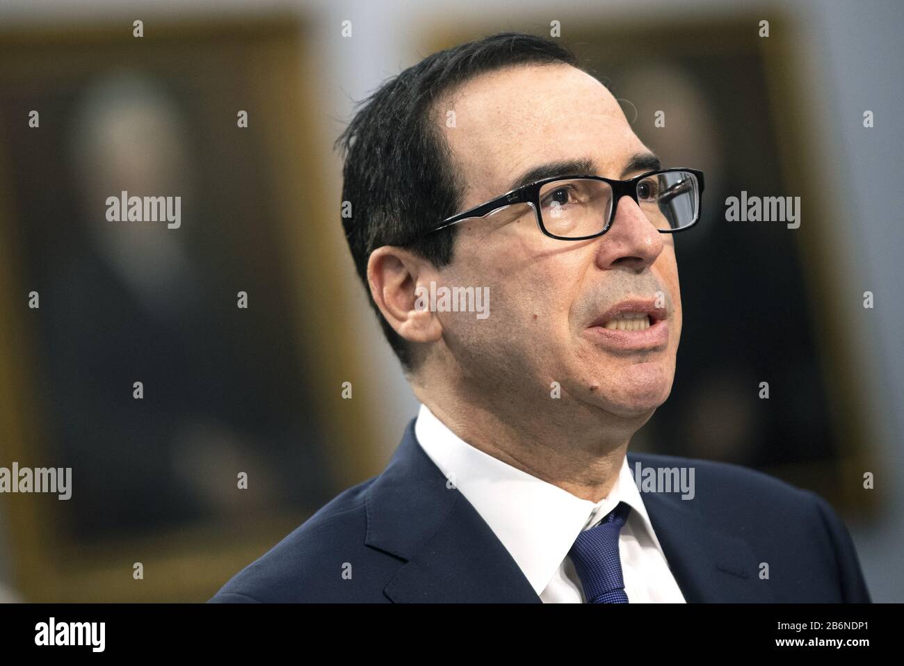 Washington, Stati Uniti. 11th Mar, 2020. Il Segretario del Tesoro Steven Mnuchin testimonia la richiesta di bilancio del Dipartimento del Tesoro per il FY2021 durante un sottocomitato House Stanziamenti su Capitol Hill a Washington, DC l'11 marzo 2020. Foto di Kevin Dietsch/UPI Credit: UPI/Alamy Live News Foto Stock