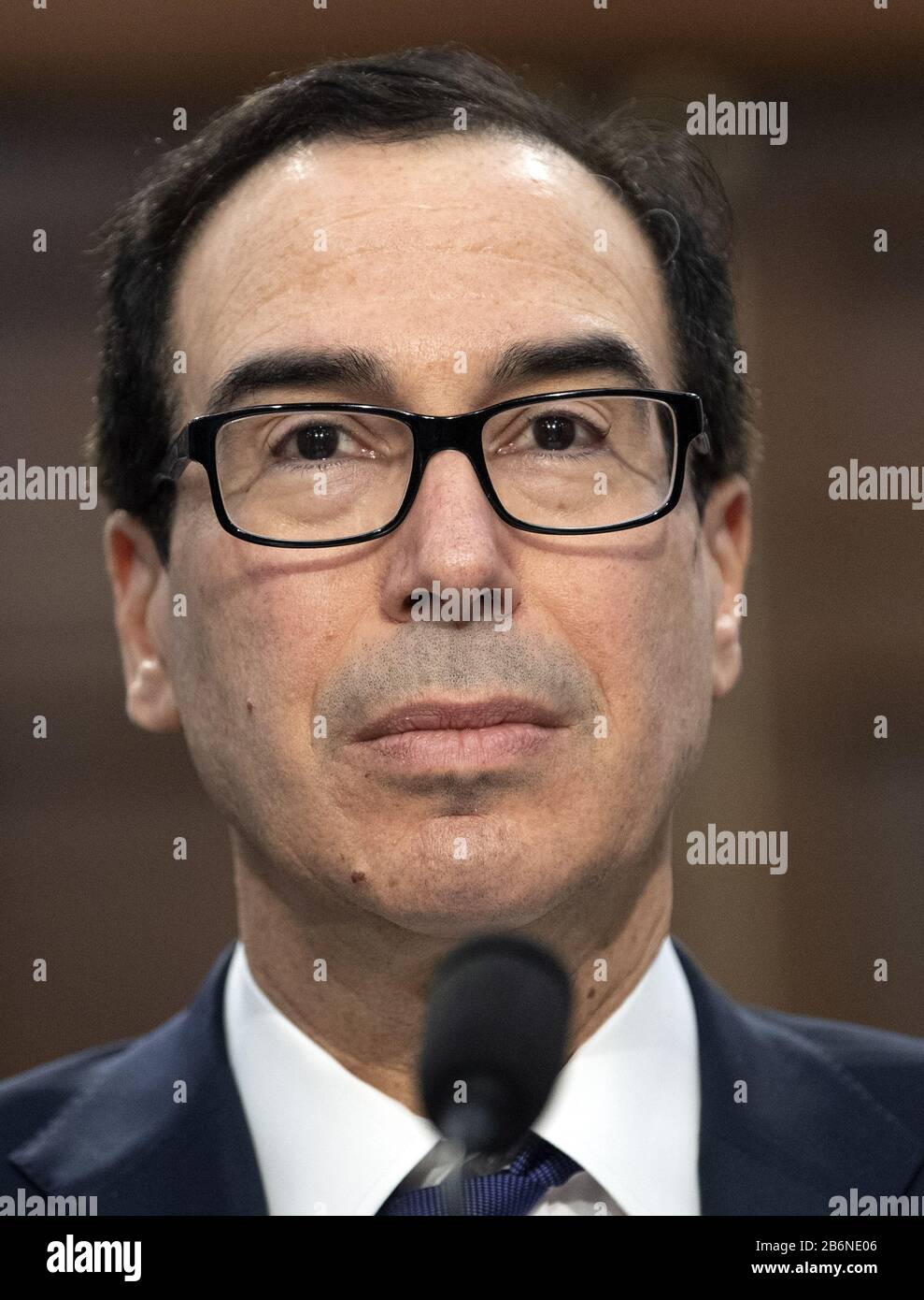 Washington, Stati Uniti. 11th Mar, 2020. Il Segretario del Tesoro Steven Mnuchin testimonia la richiesta di bilancio del Dipartimento del Tesoro per il FY2021 durante un sottocomitato House Stanziamenti su Capitol Hill a Washington, DC l'11 marzo 2020. Foto di Kevin Dietsch/UPI Credit: UPI/Alamy Live News Foto Stock