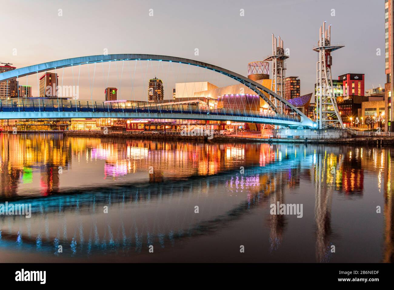 Lowry Bridge E Lowry, Salford Quays, Greater Manchester Foto Stock