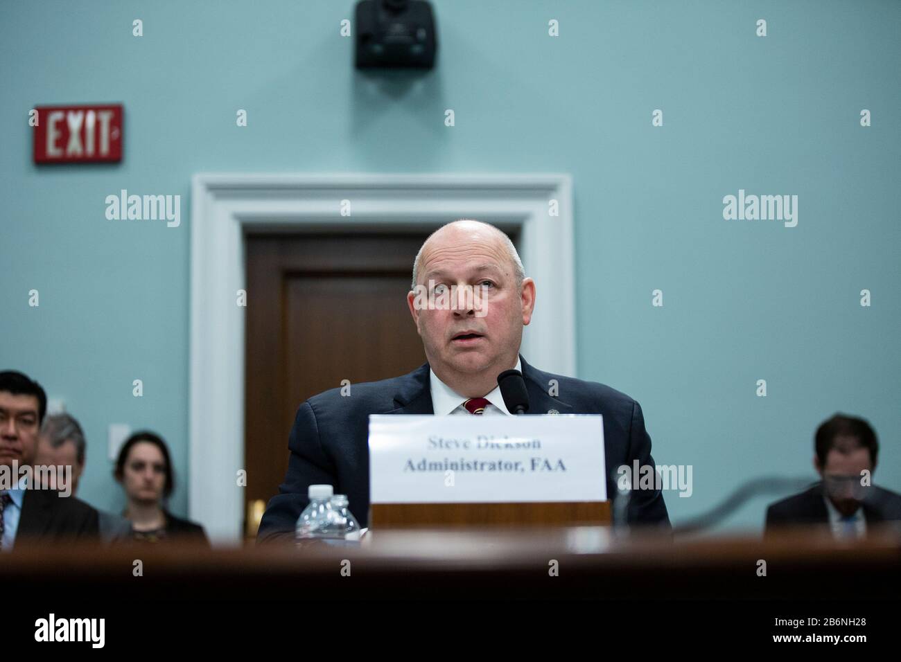 Washington DC, Stati Uniti. 11th Mar, 2020. Steve Dickson, amministratore della Federal Aviation Administration, testimonia dinanzi al Comitato della Camera degli Stati Uniti sugli stanziamenti per quanto riguarda la richiesta di bilancio FY2021 della Federal Aviation Administration presso il Campidoglio degli Stati Uniti a Washington, DC, Stati Uniti, mercoledì 11 marzo 2020. Foto Stock