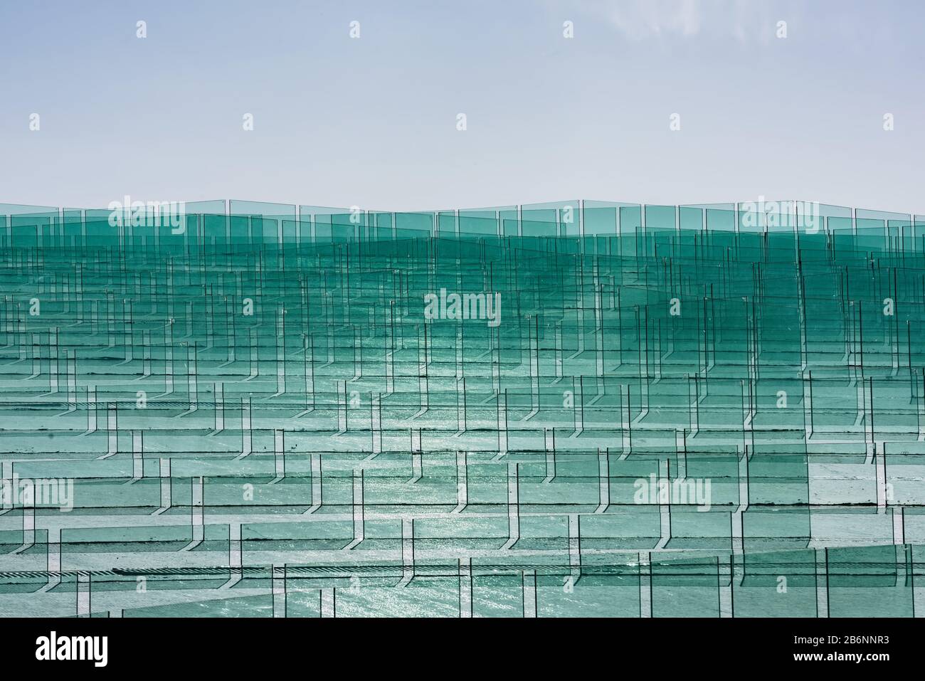 Lastre di vetro trasparente temperato verde Foto Stock