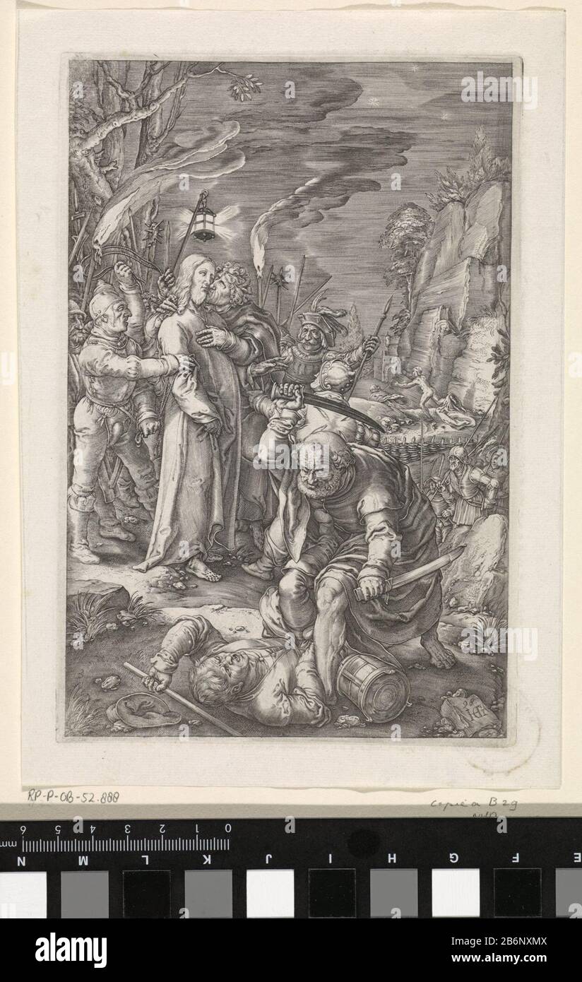 Gevangenneming van Christus De Passie (seriettel) Christus wordt door soldaten gevangen genomen in de hof van Getsemane. Judas kust Hem op de wang. Op de voorgrond hakt Petrus Malchus een or af. Produttore : produttore : Anoniemnaar prent van: Hendrick Goltzius (vermeld op object)Plats fabbricante: Nederland datazione: 1598 en/of 1597 - 1667 kenmerken Fisico: Gravure Materiale: Papier Techniek: Graveren (drukprocedé) dimensioni: Plaatrand: H 199 mm × b 133 mmToelichtingen Graverina de. Amsterdam: Jan Philipsz Schabaelje, 1653-1654. Oggetto: Il bacio di Foto Stock