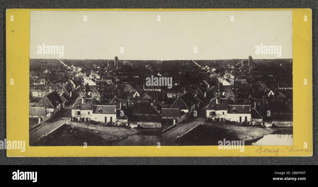 Gezicht op Bourg, Frankrijk Visualizza di Strasburgo, Francia Tipo Di Proprietà: Stereo picture numero articolo: RP-F 2007-70 Iscrizioni / marchi: Titolo, recto, scritto in pen, 'Bourg - France' fabbricante : fotografo: Anonymous place manufacture: France Data: CA. 1860 - ca. 1890 caratteristiche Fisiche: Albume materiale di stampa: Carta fotografica Tecnica: Albume dimensioni di stampa: H 76 mmstereopaar b 147 mmOnderwerp Foto Stock