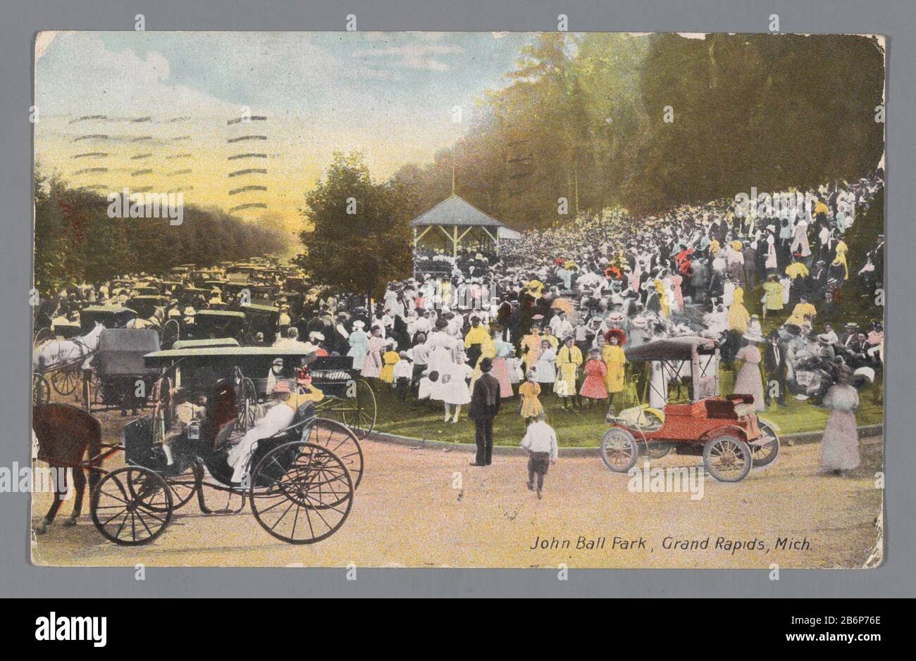 Gezicht op John Ball Park a Grand Rapids John Ball Park, Grand Rapids, Mich (titel op Object) Vista di John Ball Park a Grand Rapids John Ball Park, Grand Rapids, Mich. (Title Object) Tipo Di Oggetto: Foto-meccanica stampa cartolina numero Oggetto: RP-F-F20299 Iscrizioni / marchi: Iscrizione, vero, scritto a mano, 'Jongejuff. H.Grunt. Steenstraat 18 Arnhem. WJ Paesi Bassi di Helst.' Produttore: Anonymous publisher: Will P. Canaan & CoPlaats manufacturing: Grand Rapid Dating: CA. 1890 - ca. 1900 caratteristiche Fisiche: Autotipia Materiale: Carta Tecnica: Autotipia dimensioni: Foto Stock