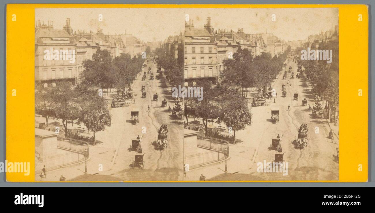Gezicht op de Boulevard de la Madeleine in Parijs Boulevart de la Madeleine (titel op Object) Vista del Boulevard de la Madeleine in ParijsBoulevart de la Madeleine (title Object) Tipo Di Proprietà: Immagine stereo numero articolo: RP-F F05644 fabbricante : fotografo: Anonimo produzione luogo: Parigi Data: CA. 1850 - ca. 1880 Materiale: Carta cartone Tecnica: Albume dimensioni di stampa: Supporto secondario: H 86 mm × W 175 mm Oggetto: Strada di trazione animale, veicolo trainato da animali (trasporto ecc.) Dove: Boulevard de la Madeleine Foto Stock