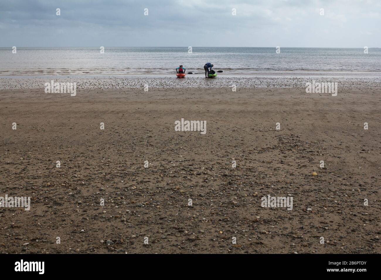 Kayak su una spiaggia scozzese Foto Stock