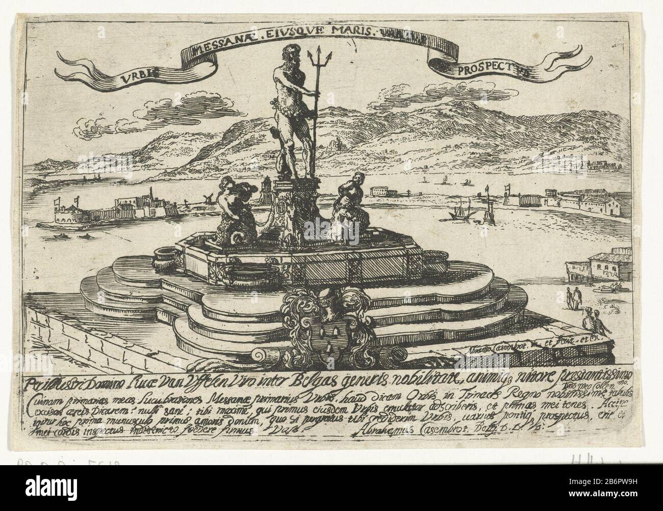 Gezicht op de haven van Messina en de Neptunus-fontein Urbis Messanae Eiusque Maris Varius Prospectus (titel op Object) Gezichten van de haven van Messina (seriettel) Vista del porto di Messina. In primo piano la Fontana del Nettuno fra Montorsoli (1557). In una banda sopra la fontana, il titolo della serie di stampa. La stampa ha una didascalia in latino. Stampa la serie di tredici stampe con le facce del porto di Messina creatore di fabbricazione: Stampatore Abraham Casembroot (edificio elencato) nel suo disegno: Abraham Casembroot (edificio elencato) editore: Abraham Casembroot (proprietà elencata) Luogo manu Foto Stock