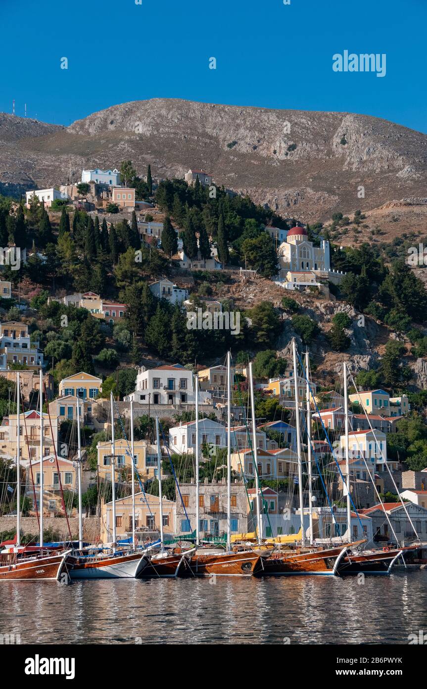 Symi Harbour Town Symi isole Greche - Grecia Foto Stock