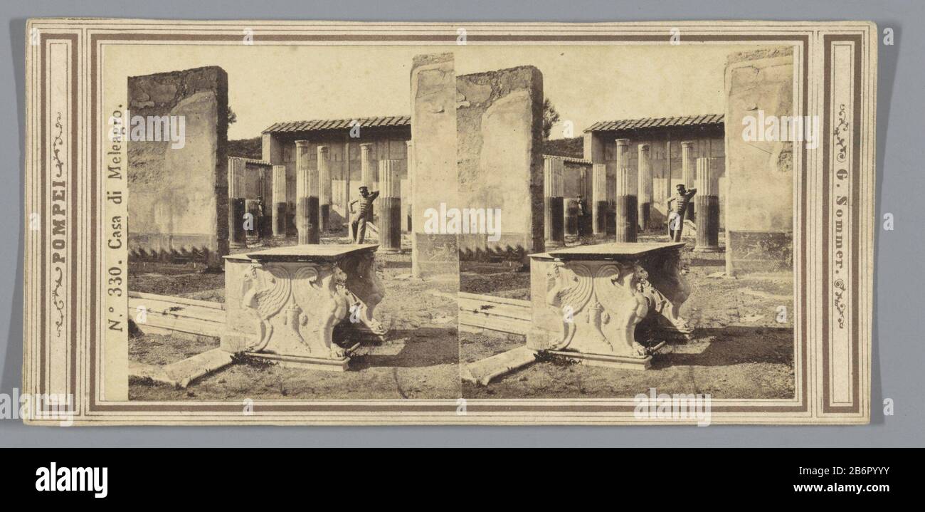 Vista delle rovine della Casa di Meleagro in PompeïCasa di Meleagro (oggetto titolo) Pompei (oggetto titolo serie) Tipo Di Proprietà: Immagine stereo numero articolo: RP-F F06738 Iscrizioni / marchi: Numero, recto: 'No. . 330.'nummer, vero, scritto a mano: 'L. 12.' fabbricante : fotografo: Giorgio Sommer (indicato sull'oggetto) Fabbricazione In Luogo: Pompeï Appuntamenti: CA. 1860 - ca. 1880 Materiale: Carta fotografica, cartone Tecnica: Albumina pressione dimensioni: Supporto secondario: H 83 mm × W 174 mm Oggetto: Rovina di una abitazione, casa, castello, ecc.. Foto Stock