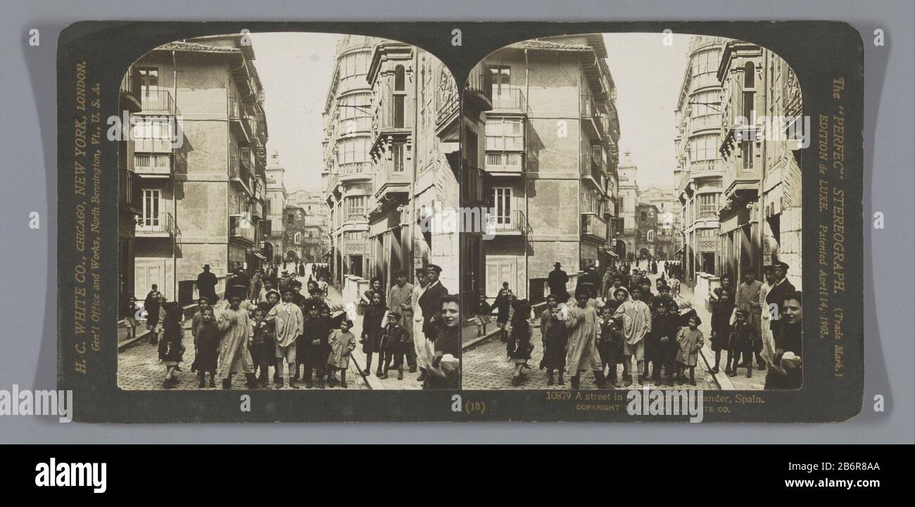 Gezicht op een straat te Santander una strada nella pittoresca Santander, Spagna (Titel op Object) Vista di una strada SantanderA pittoresca strada a Santander, Spagna. (Oggetto titolo) Tipo Di Proprietà: Immagine stereo numero articolo: RP-F F07751 Iscrizioni / marchi: Numero, recto, stampato: '10879'naam, recto, stampato:' H. C. White Co., Chicago, New York, Londra. Gen'l Office and Works, North Bennington, Vt, U.S.A.'opschrift, recto, stampato:. "Lo Stereografo Perfec. (Marchio Commerciale.) Edizione De Luxe. Brevettato 14 aprile 1903.'opschrift, vero, stampato: 'Tutti i soggetti Perfec-Stereograph può essere assicurato in Lanterna Foto Stock