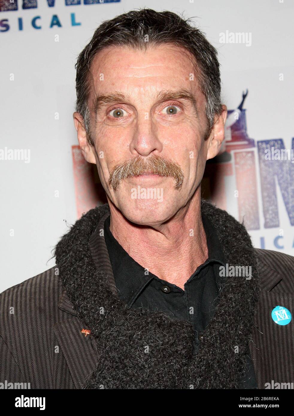 New York, NY, Stati Uniti. 15 Novembre 2009. John Glover alla serata di apertura di Broadway di 'Ragtime' al Teatro Neil Simon. Credito: Steve Mack/Alamy Foto Stock