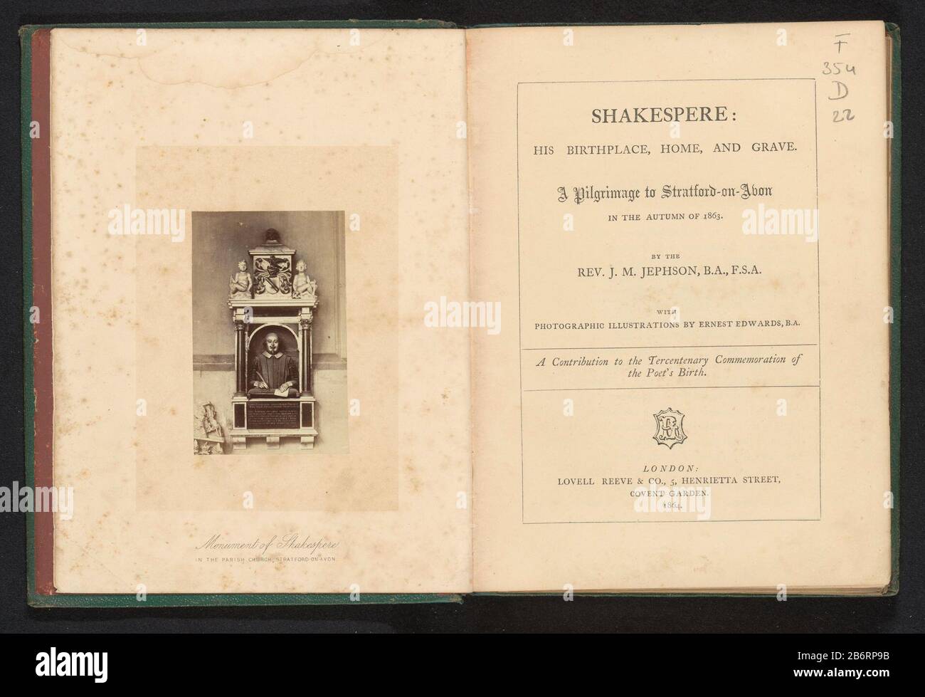 GrafMonument van William Shakespeare in de Holy Trinity Church te Stratford-upon-Avon Monument of Shakespere (titel op Object) Gravestone of William Shakespeare in Holy Trinity Church in Stratford-upon-Avon Monument or Shakespere (title Object) Property Type: Photo page Item number: RP-F 2001-7-342-1 Manufacturer : fotografo Ernest Edward Place manufacture: Santa Trinità Chiesa Datazione: Ca. 1863 - o per 1864 Materiale: Carta Tecnica: Albume dimensioni di stampa: Foto: H 93 mm × W 60 mmToelichtingFoto su frontice. Oggetto: Tomba, tomba e altre forme sepolcrali e sculture di marsigle Foto Stock