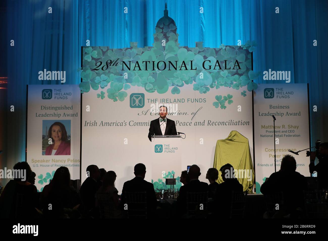 Taoiseach Leo Varadkar parlando al Irlanda Fondi 28th cena di gala Nazionale al National Building Museum di Washington DC durante la visita del Taoiseach negli Stati Uniti. Foto PA. Data Immagine: Mercoledì 11 Marzo 2020. Vedi la storia di PA POLITICA Irlanda Stati Uniti. Photo credit dovrebbe leggere: Niall Carson / PA Filo Foto Stock