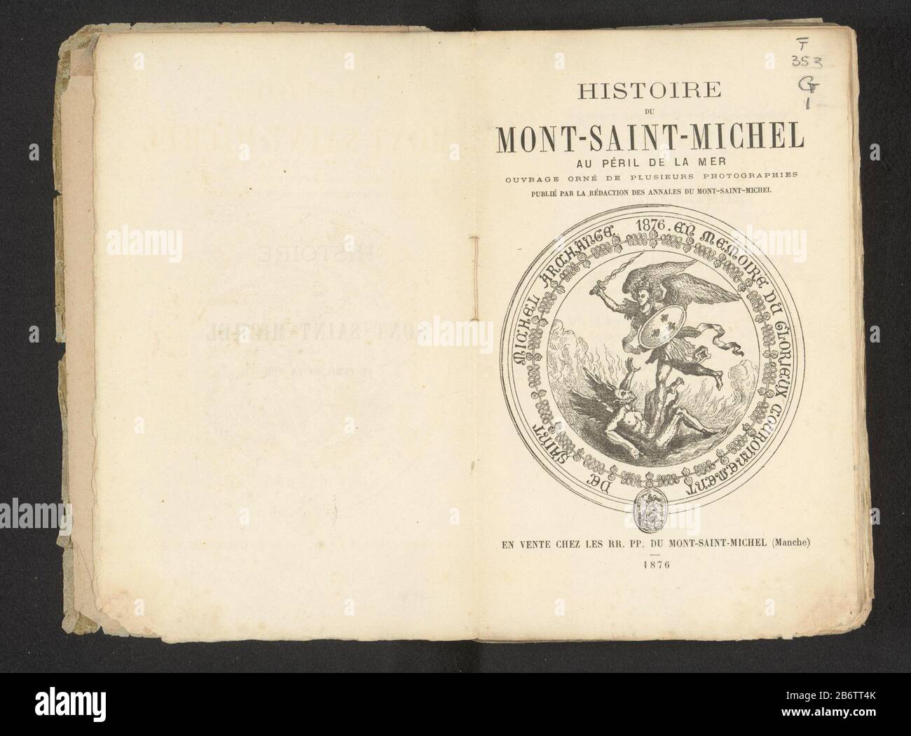 Histoire de Mont-Saint-Michel au peril de la mer (oggetto del titolo) Tipo Di Oggetto: Libro numero articolo: RP-F 2001-7-152 Iscrizioni / marchi: Iscrizione, interno, incollato 'ex libris SFJ '(Si Riferisce a Steven F. Joseph.) Data di fabbricazione: 1876 Materiale: Carta fotografica tecnica: Stampa / albumen formati di stampa: H 224 mm × L 143 mm × d 16 mm Foto Stock