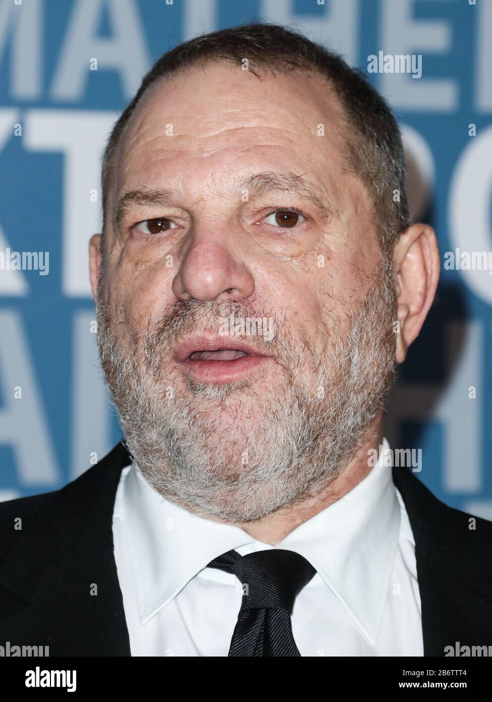 (File) 11th Mar 2020. Harvey Weinstein Condannato a 23 Anni di prigione. Harvey Weinstein trascorrerà 23 anni in una prigione dello Stato di New York dopo essere stato condannato dal giudice della Corte Suprema James Burke la mattina di mercoledì 11 marzo 2020. Nella foto: Mountain VIEW, SANTA CLARA, CALIFORNIA, Stati Uniti - 04 DICEMBRE: Harvey Weinstein arriva al premio Breakthrough 2017 tenutosi presso il NASA Ames Research Center il 4 dicembre 2016 a Mountain View, Santa Clara, California, Stati Uniti. Credit: Agenzia Stampa/Alamy Live News Foto Stock