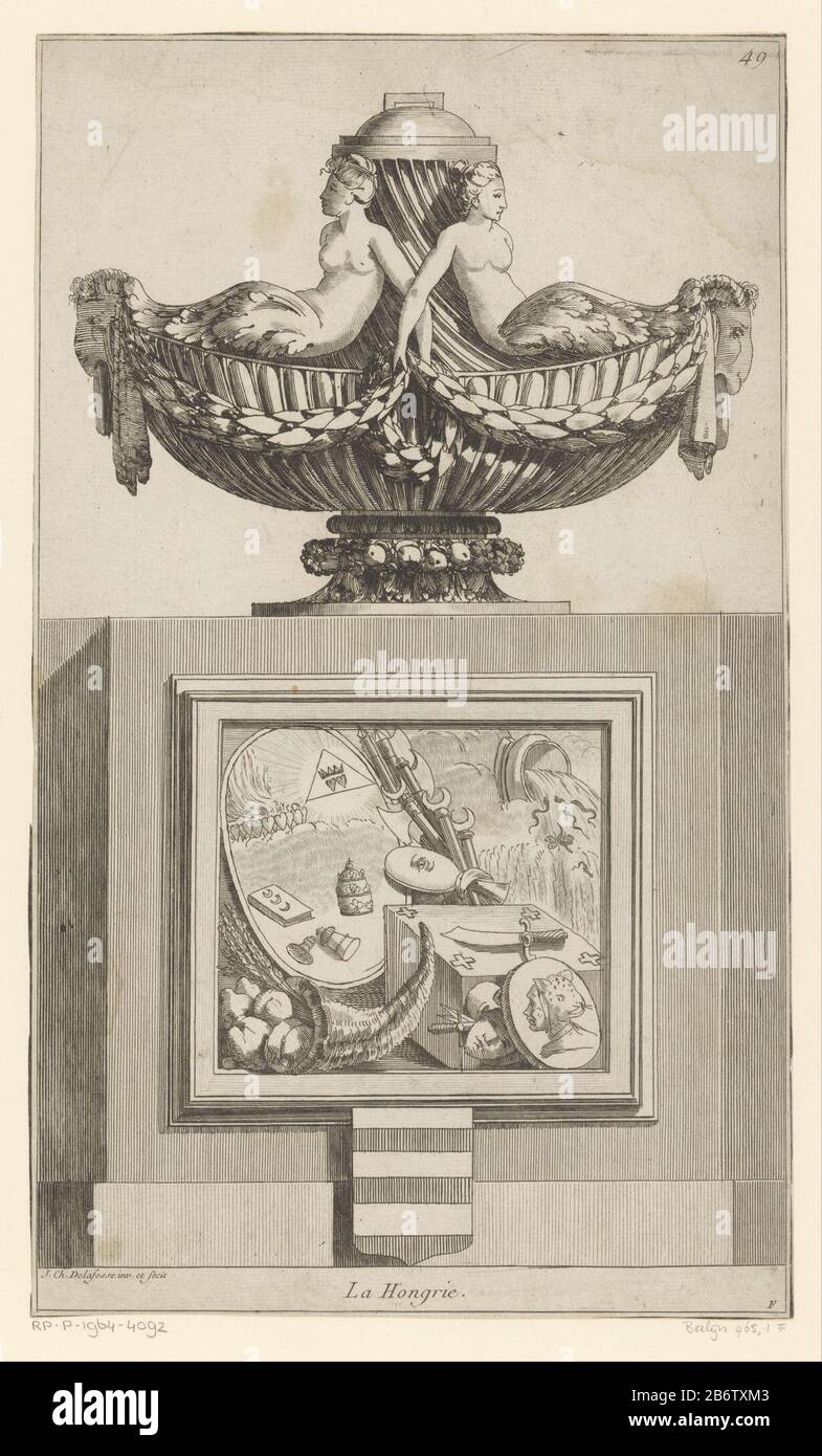 Hongarije la Hongrie (titel op Object) F Vases en hauteur (seriettel) Nouvelle Iconologie Historique Ou Attributs Hierogliphyques (serietitel) un vaso decorato con due semi-figure femminili e teste di montoni. Sotto un elenco di armi piazza, un'acqua, un pesante d, una cornucopia, la tiara papale e cuori ardenti. Numero Di Stampa 49. Produttore : stampatore: Jean-Charles Delafosse (edificio elencato) nel suo disegno: Jean-Charles Delafosse (edificio elencato) Editore: Jacques-François ChéreauPlaats fabbricante: Parigi Data: 1768 - 1771 caratteristiche Fisiche: Acquaforte e engra materiale: Carta Tecnica: Acquaforte / Foto Stock