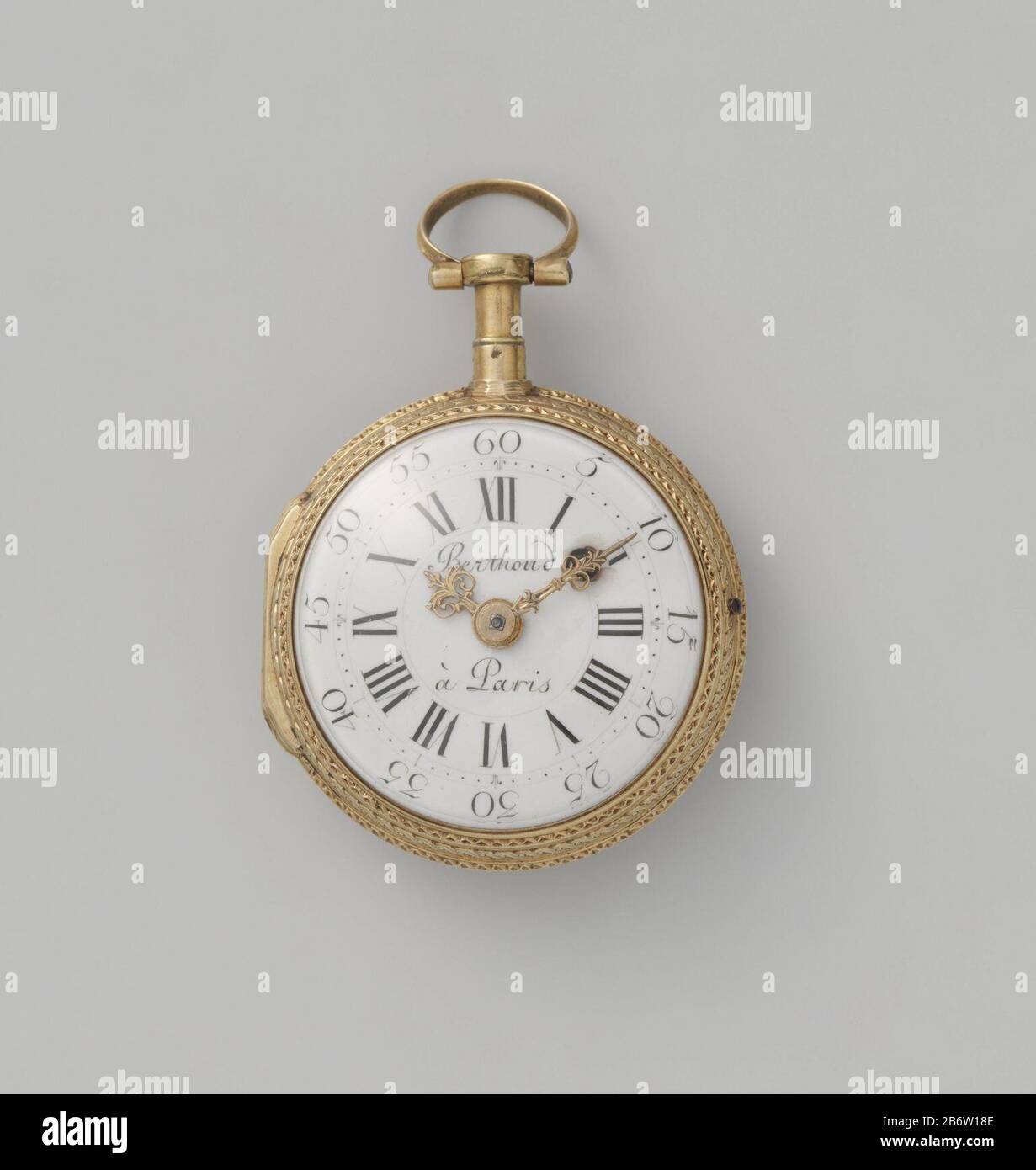 Horloge met fossielen Gouden horloge incontrato geëmailleerde wijzerplaat. Op de achterbodem een english version in wit en zwart email voorstellende een boom zonder blanderen. Produttore : winkelbedrijf: Firma Berthoudurwerkmaker: Jean Henri Berthoudurwerkmaker: Ferdinand Berthoudedelsmid: Anoniemailleur: AnoniemPlaats manufacturing: Winkelbedrijf: Parijsuurwerkmaker: Parijsedelsmid: Frankrijk Dating (moigelieverselleur). 1770 - ca. 1780 Kenmerken Fisico: Goud en email Materiale: Goud email Techniek: Emailleren dimensioni: D 3,7 cm. Foto Stock Horloge met fossielen Gouden horloge incontrato geëmailleerde wijzerplaat. Op de achterbodem een english version in wit en zwart email voorstellende een boom zonder blanderen. Produttore : winkelbedrijf: Firma Berthoudurwerkmaker: Jean Henri Berthoudurwerkmaker: Ferdinand Berthoudedelsmid: Anoniemailleur: AnoniemPlaats manufacturing: Winkelbedrijf: Parijsuurwerkmaker: Parijsedelsmid: Frankrijk Dating (moigelieverselleur). 1770 - ca. 1780 Kenmerken Fisico: Goud en email Materiale: Goud email Techniek: Emailleren dimensioni: D 3,7 cm. Foto Stock