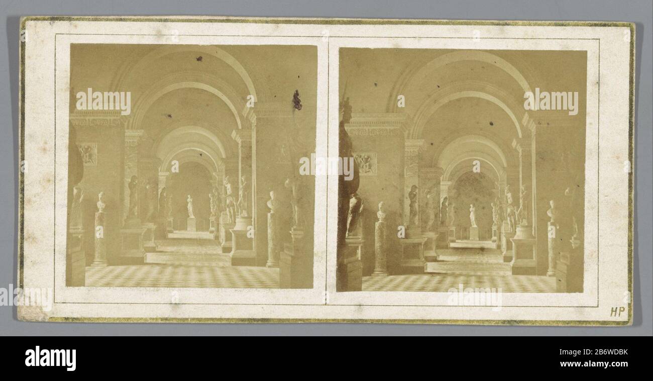 Interno della Salle des Antiques visto la Venere di Milo, Musee du Louvre, Parigi, Francia fabbricazione Creatore: Fotografo Henri Plaut (possibile) fotografo: Monogramma HPuitgever: Henri PlautPlatats fabbricazione: Museo del Louvre Data: 1855 - 1860 caratteristiche Fisiche: Sale stampa materiale: Carta fotografica, cartone Tecnica: Sale stampa dimensioni: Immagine: H 67 mm × L 143 mmOnderwerp Foto Stock