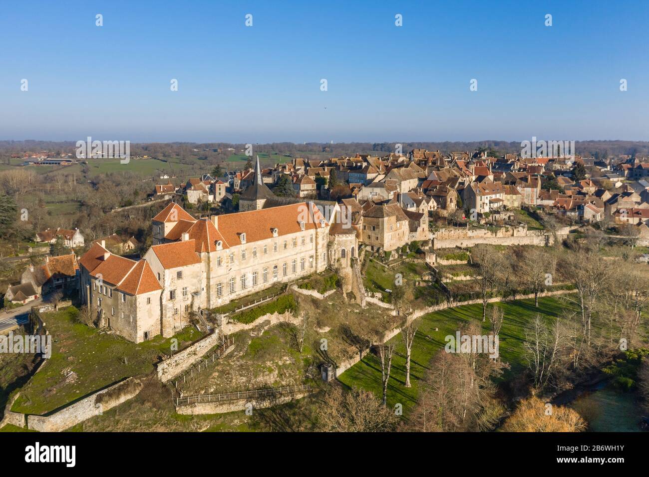 Francia, Indre, Berry, Saint Benoit du Sault, etichettato Les Plus Beaux Villages de France (I Più Bei Villaggi di Francia), villaggio con il forte Foto Stock