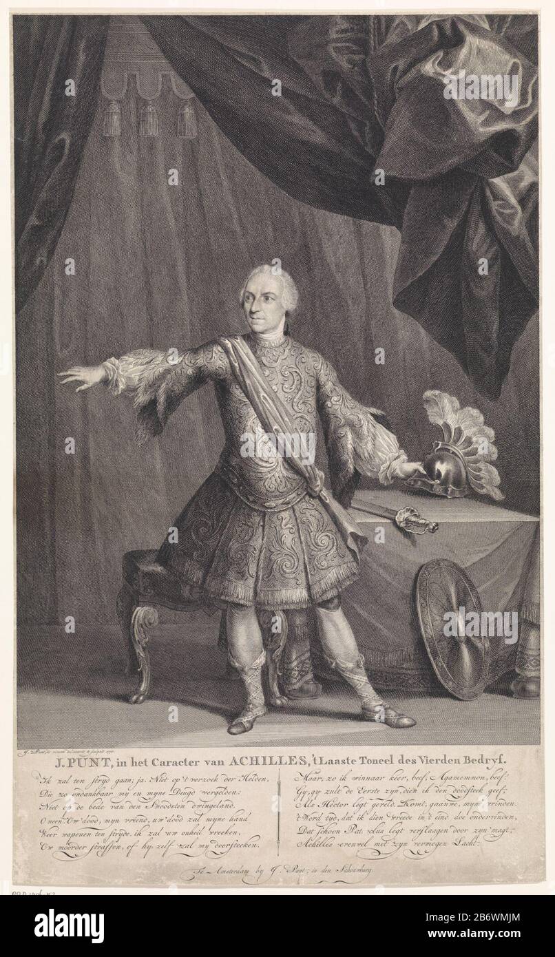 Jan Punt als Achilles J Punt, in het Caracter van Achilles, 't Laatste Tonel des Vierden Bedryf (titel op Object) Jan Point come attore sul palco nel ruolo di Achille. Si alza a un tavolo, dove: Lo scudo appoggiato contro di esso. Nel margine di un passaggio dal twaalfregelige giocare, in due colonne, nel Nederlands. Produttore : print maker: Jan point (indicato sull'oggetto) to drawing of: Jan point (indicato dall'oggetto) editore: John point (indicato dall'oggetto) Luogo fabbricazione: Amsterdam Data: 1770 caratteristiche Fisiche: Acquaforte e engra materiale: Paper Tecnica: Acquaforte / engra (stampa Foto Stock