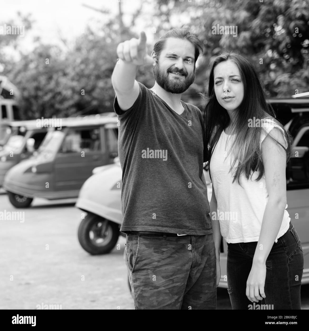 Ritratto di giovane coppia turistica che si vacanza insieme Foto Stock