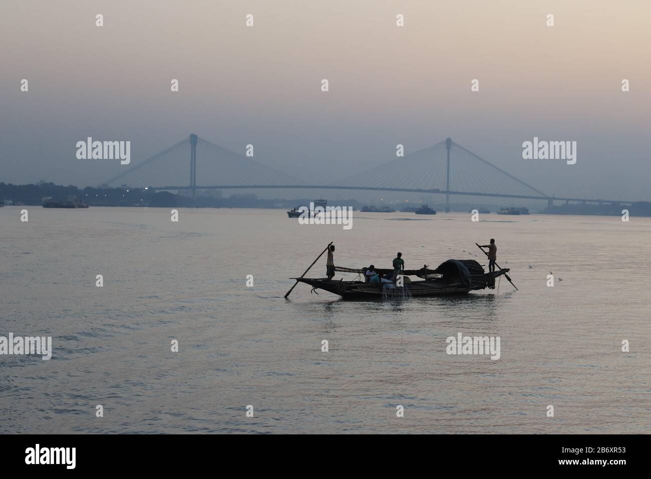 Vidyasagar Setu Bridge sul fiume Hooghly Foto Stock