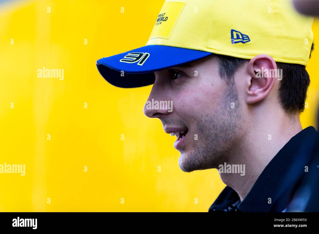 Melbourne, Australia. 12th Marzo 2020; Formula Uno, Gran Premio D'Australia, Practice Day; Renault Driver Esteban Ocon Credit: Action Plus Sports Images/Alamy Live News Foto Stock