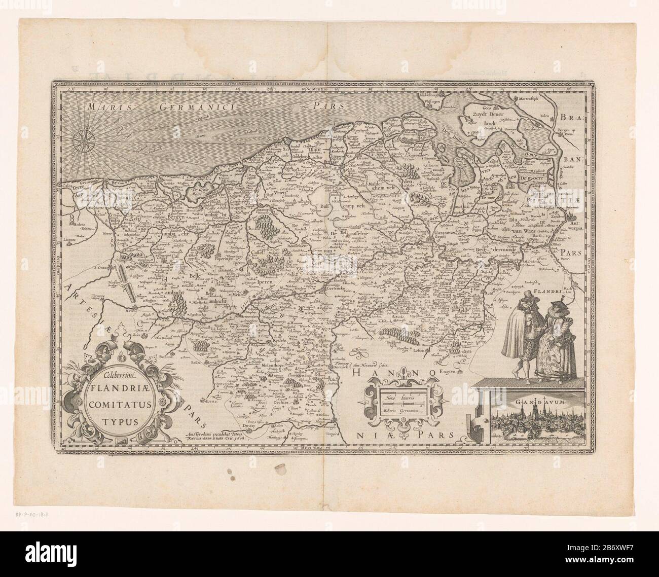 Kaart van het graafschap Vlaanderen, met een gezicht op Gent Celeberrimi Flandriae comitatus typus Gandavum (titel op Object) Mappa della contea delle Fiandre. Link Sotto il titolo cartouche. Giusto una scommessa con vista su Gand. In cima alla scommessa del vestito due figure raffigurano la gente delle Fiandre. A sinistra dell'inserto una cartuccia con due poli: 3 Horae Itineris / 2 Militaria Germanica. La scheda è dotata di una scala di gradi lungo i bordi. Su verso latino tekst. Produttore : printmaker: Anonymous publisher: Pieter van den Keere (listed property) Luogo di produzione: Amsterdam Data: 1617 - 1622 fisica Foto Stock