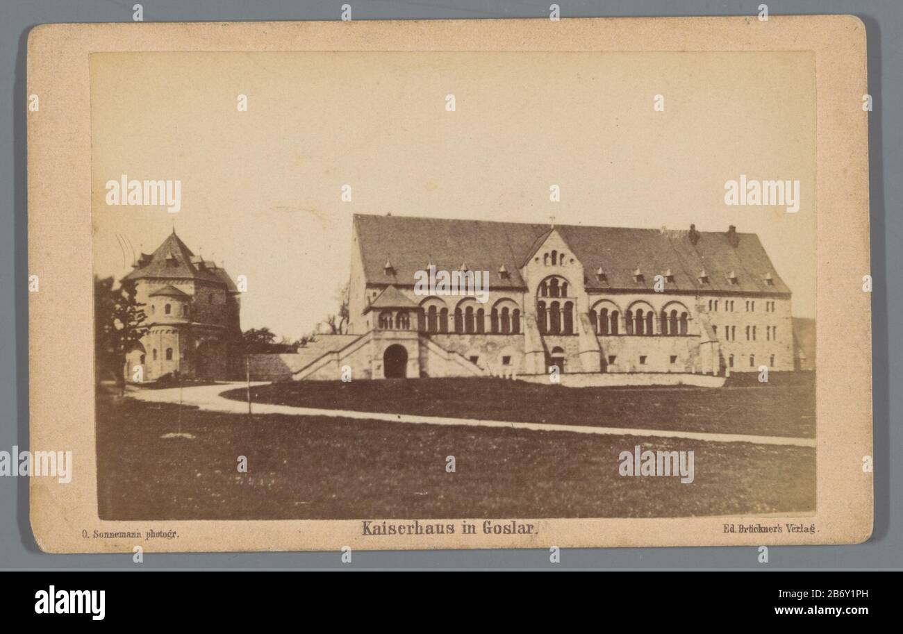Kaiserhaus in Goslar Kaiserhaus in Goslar Tipo Di Oggetto : foto carte-de-visite Objectnummer: RP-F-F24464 Produttore : fotografaf: O. Sonnemann (vermeld op object)uitgever: Ed. Bruckner (vermeld op object) Appuntamenti: 1870 - 1890 dimensioni: Geheel: H 66 mm × b 105 mm Foto Stock