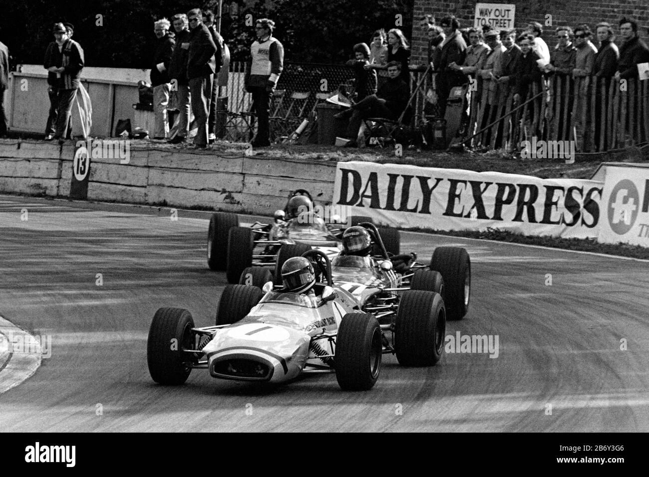 Mike Beuttler guida James Hunt al Crystal Palace nel 1970. Trofeo Daily Express 1970 B.R.S.C.C. Motorsport - Shell Super Oil British F3 Championship, Rd 11 Foto Stock