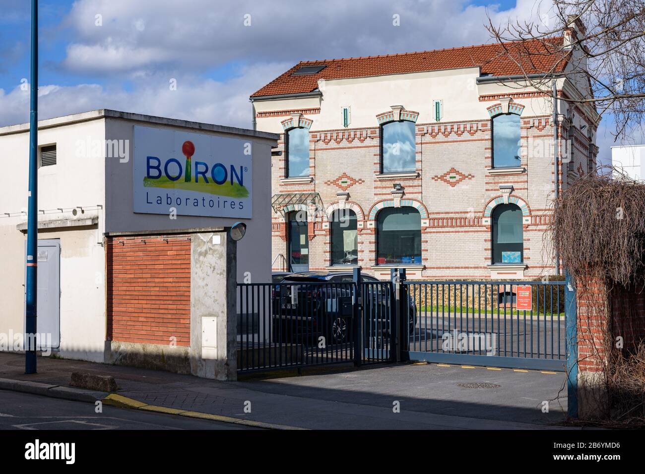 Laboratori Boiron A Pantin. Il più grande produttore mondiale di prodotti omeopatici, con sede in Francia, sta attraversando una grave crisi. Foto Stock