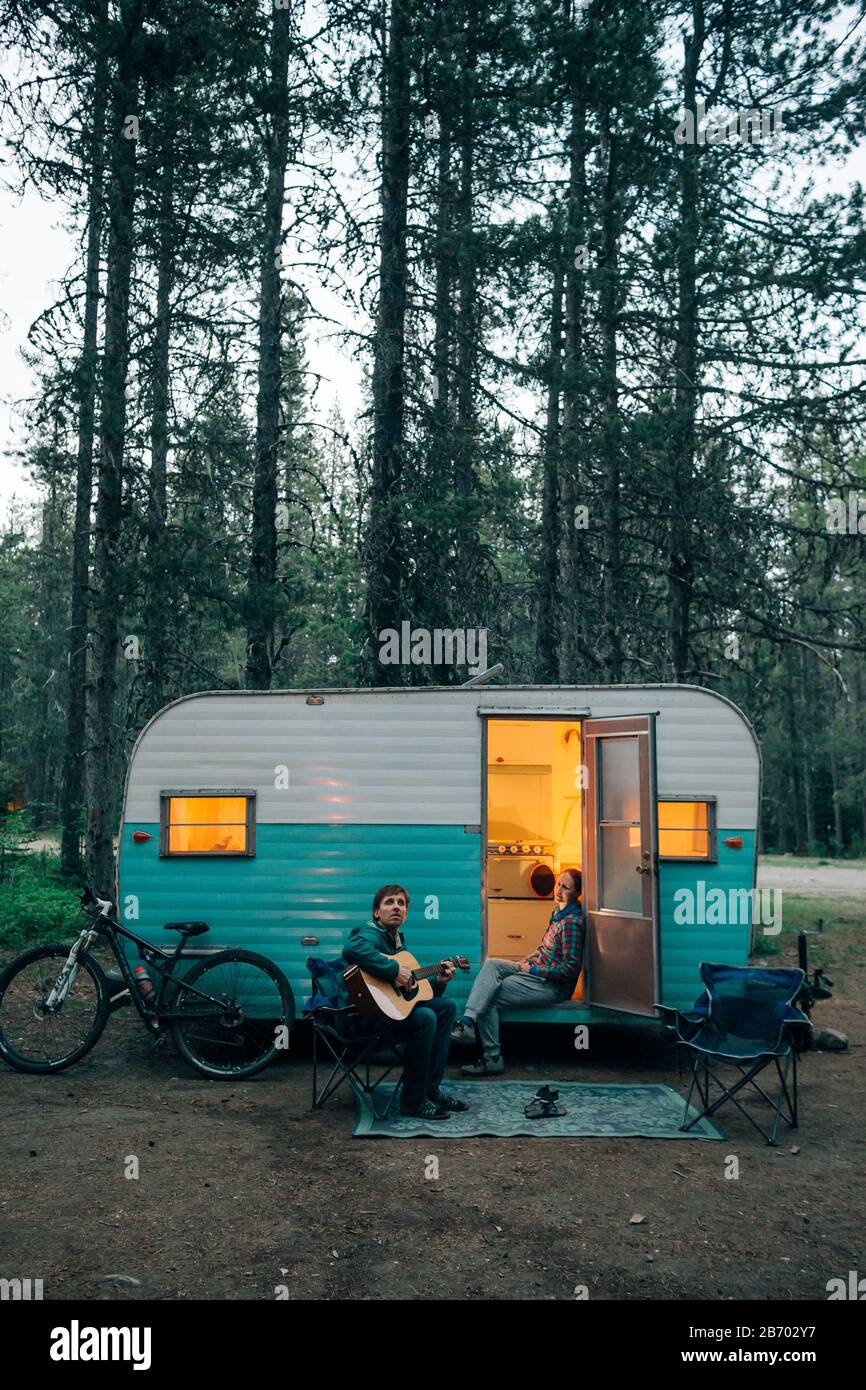 Un paio di campi in un rimorchio a Mt. Hood National Forest, O. Foto Stock