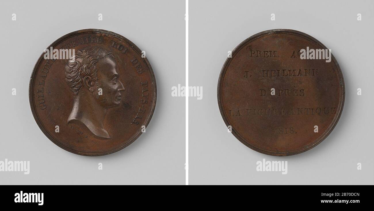 Koninklijke Academie van Beeldende Kunsten te Brussel, Penning toegekend aan J Heilmann, ter ere van Willem i Frederik, koning der Nederlanden Bronzen Penning. Voorzijde: Borststuk uomo binnen omschrift. Keerzijde: Opschrift; kantschrift fabbricante : Joseph Pierre BraemtPlats fabbricazione: Brussel Appuntamenti: 1818 Materiale: Brons Techniek: Slaan / graveren (inkerven) dimensioni: D 3,7 cm. × g 221 gr Data: 1818 - 1818 Foto Stock